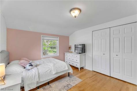 4259 W 202 Street Fairview Park OH 44126