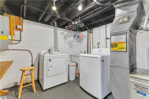4259 W 202 Street Fairview Park OH 44126
