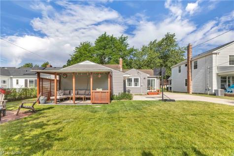 4259 W 202 Street Fairview Park OH 44126