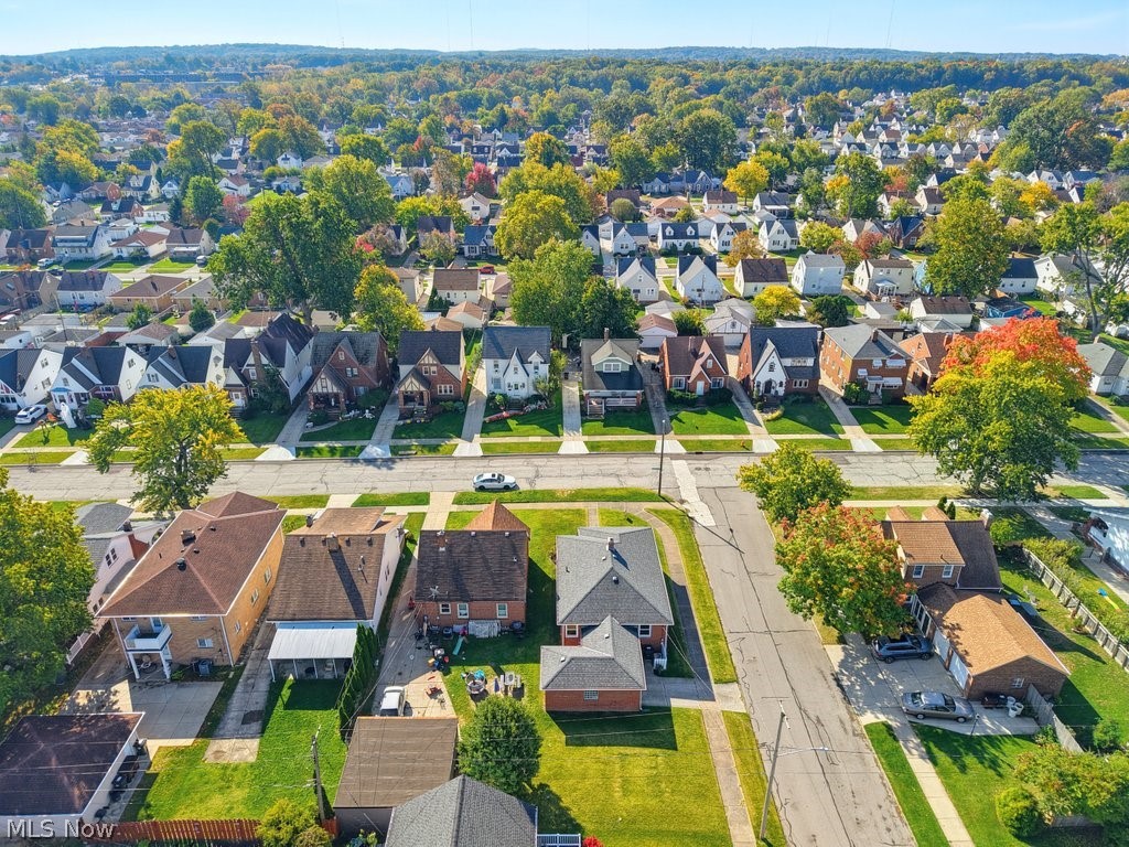 2530 Brookview Boulevard Parma OH 44134