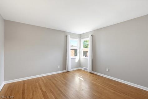 2530 Brookview Boulevard Parma OH 44134