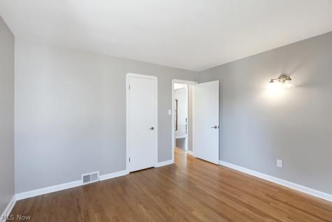 2530 Brookview Boulevard Parma OH 44134