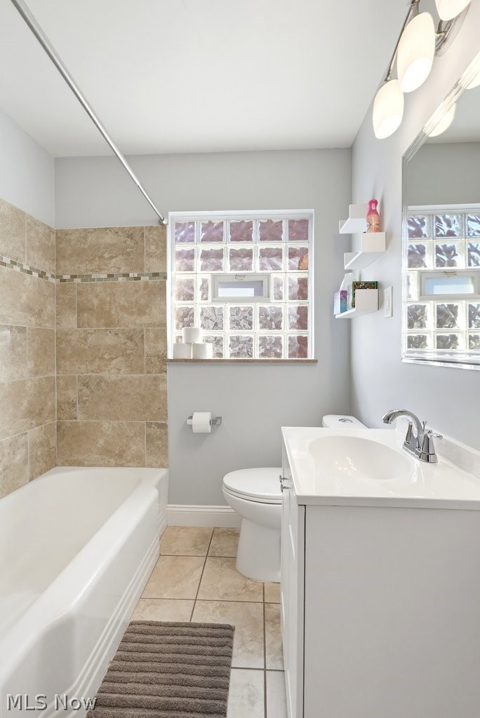 2530 Brookview Boulevard Parma OH 44134