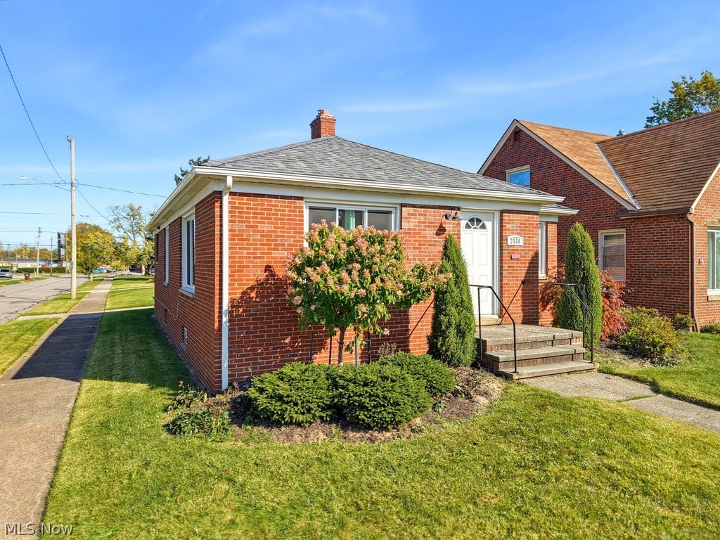 2530 Brookview Boulevard Parma OH 44134