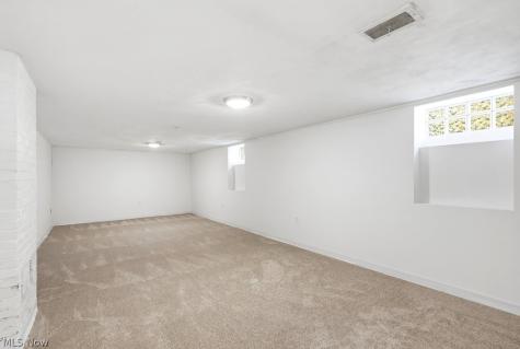 2530 Brookview Boulevard Parma OH 44134