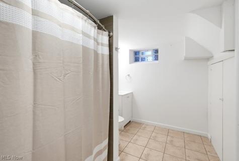 2530 Brookview Boulevard Parma OH 44134