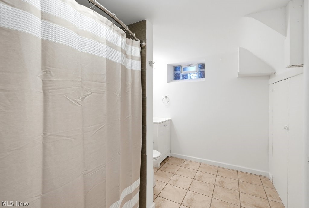 2530 Brookview Boulevard Parma OH 44134