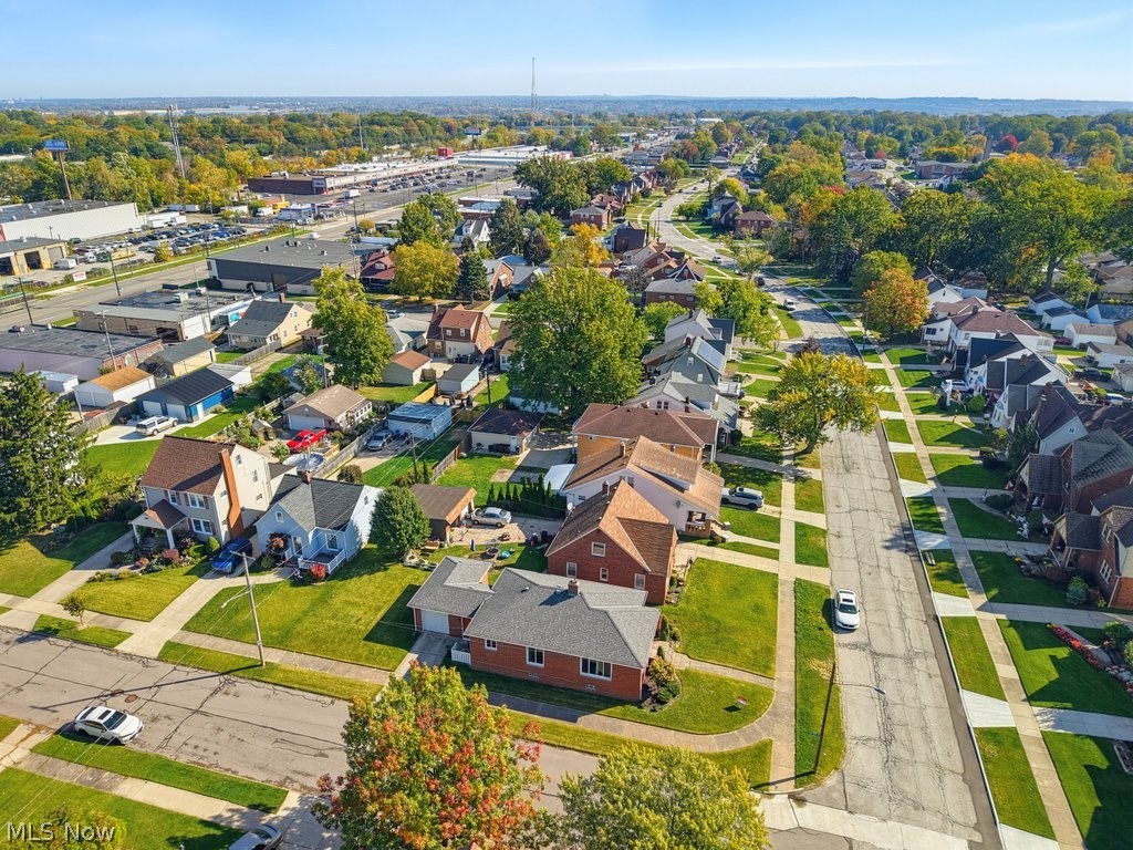 2530 Brookview Boulevard Parma OH 44134