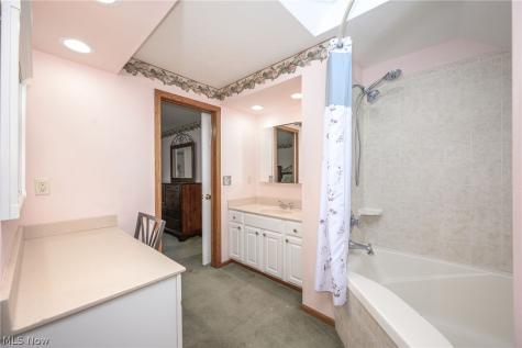 7816 Chatham Avenue NW North Canton OH 44720