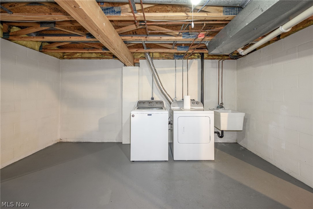 7816 Chatham Avenue NW North Canton OH 44720
