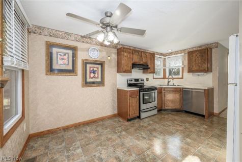 7816 Chatham Avenue NW North Canton OH 44720