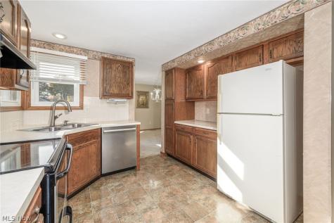7816 Chatham Avenue NW North Canton OH 44720