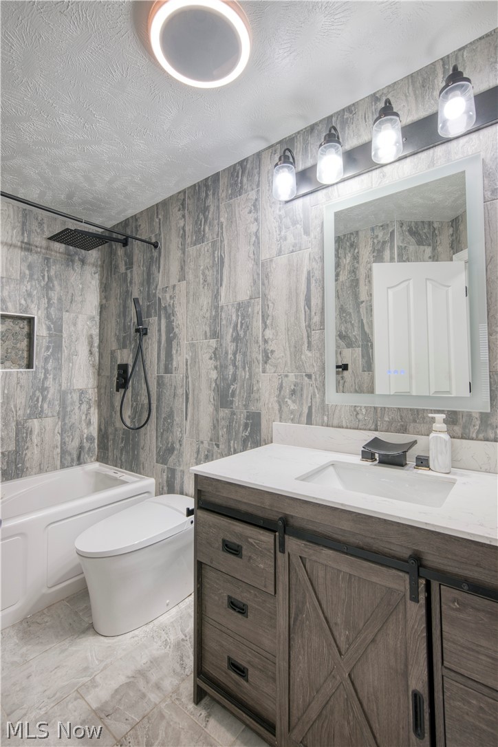 3082 Willowbrook Aurora OH 44202