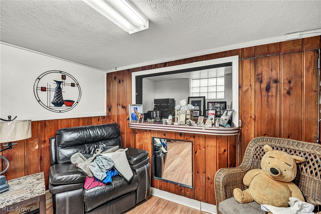 1909 Powell Avenue Cleveland Heights OH 44118