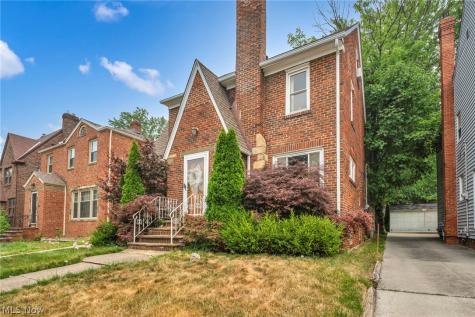 1909 Powell Avenue Cleveland Heights OH 44118