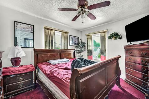 1909 Powell Avenue Cleveland Heights OH 44118