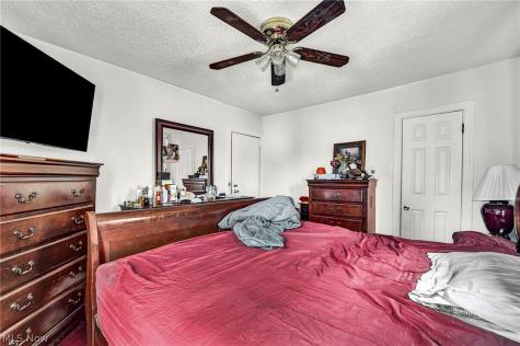 1909 Powell Avenue Cleveland Heights OH 44118