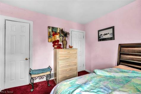 1909 Powell Avenue Cleveland Heights OH 44118