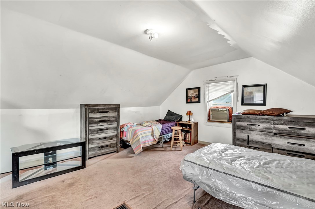 1909 Powell Avenue Cleveland Heights OH 44118