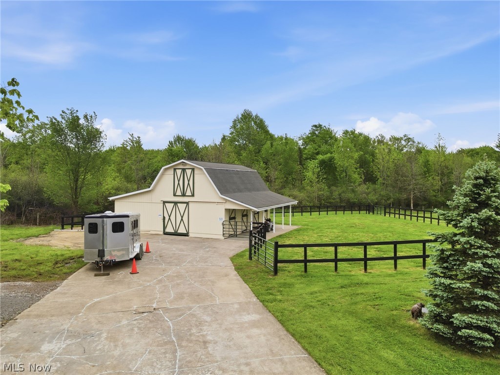 16159 Gar Highway Montville OH 44064
