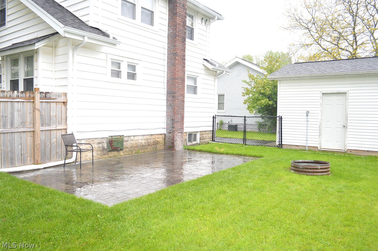 298 Swan Street Geneva OH 44041