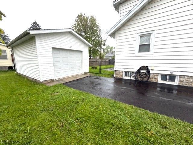 298 Swan Street Geneva OH 44041