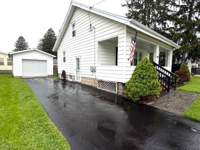 298 Swan Street Geneva OH 44041