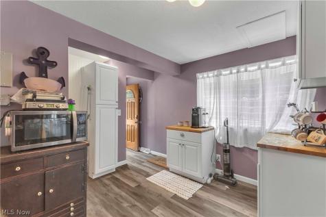 24323 Smith Avenue Westlake OH 44145