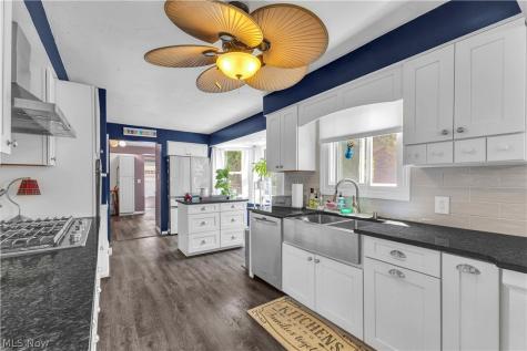 24323 Smith Avenue Westlake OH 44145