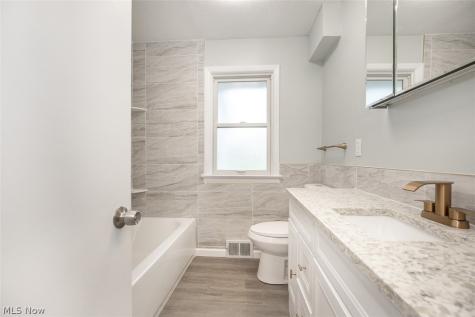 7520 W Wallings Road North Royalton OH 44133