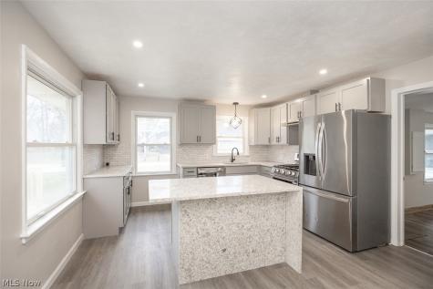 7520 W Wallings Road North Royalton OH 44133