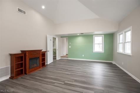 7520 W Wallings Road North Royalton OH 44133