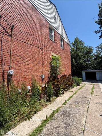 335 E 250th Street Euclid OH 44132