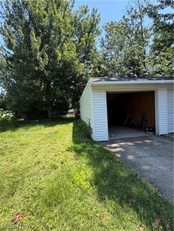 335 E 250th Street Euclid OH 44132