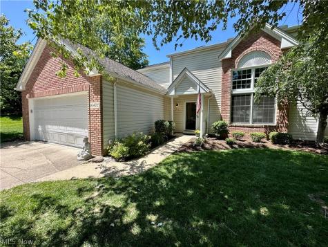 16492 Sunwood Oval Strongsville OH 44136