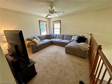 16492 Sunwood Oval Strongsville OH 44136