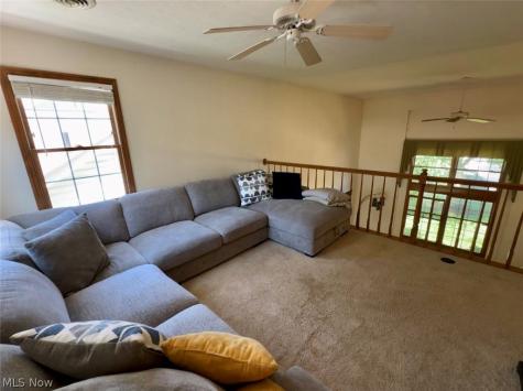 16492 Sunwood Oval Strongsville OH 44136