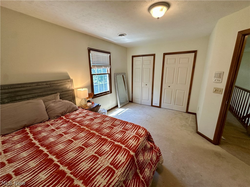 16492 Sunwood Oval Strongsville OH 44136