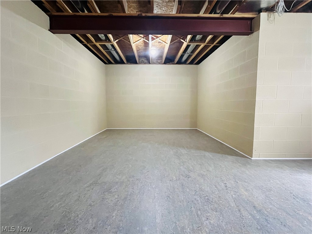 675 Bridle Court Geneva OH 44041