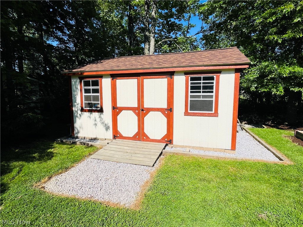 675 Bridle Court Geneva OH 44041