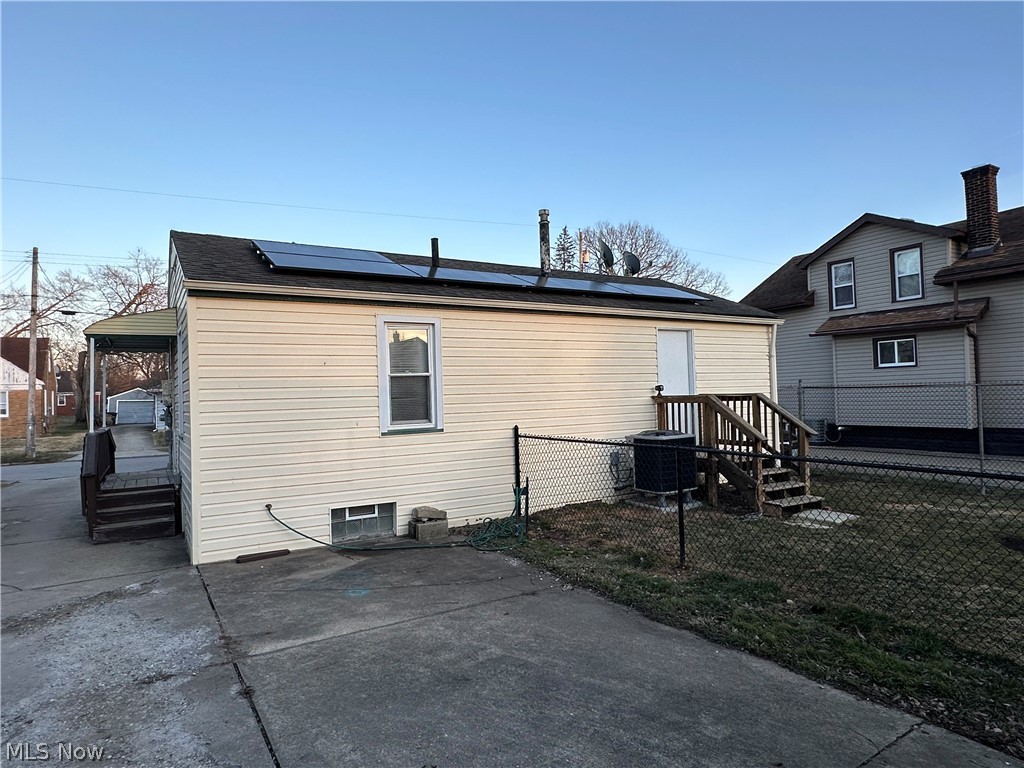 1867 Sheridan Avenue NE Warren OH 44483