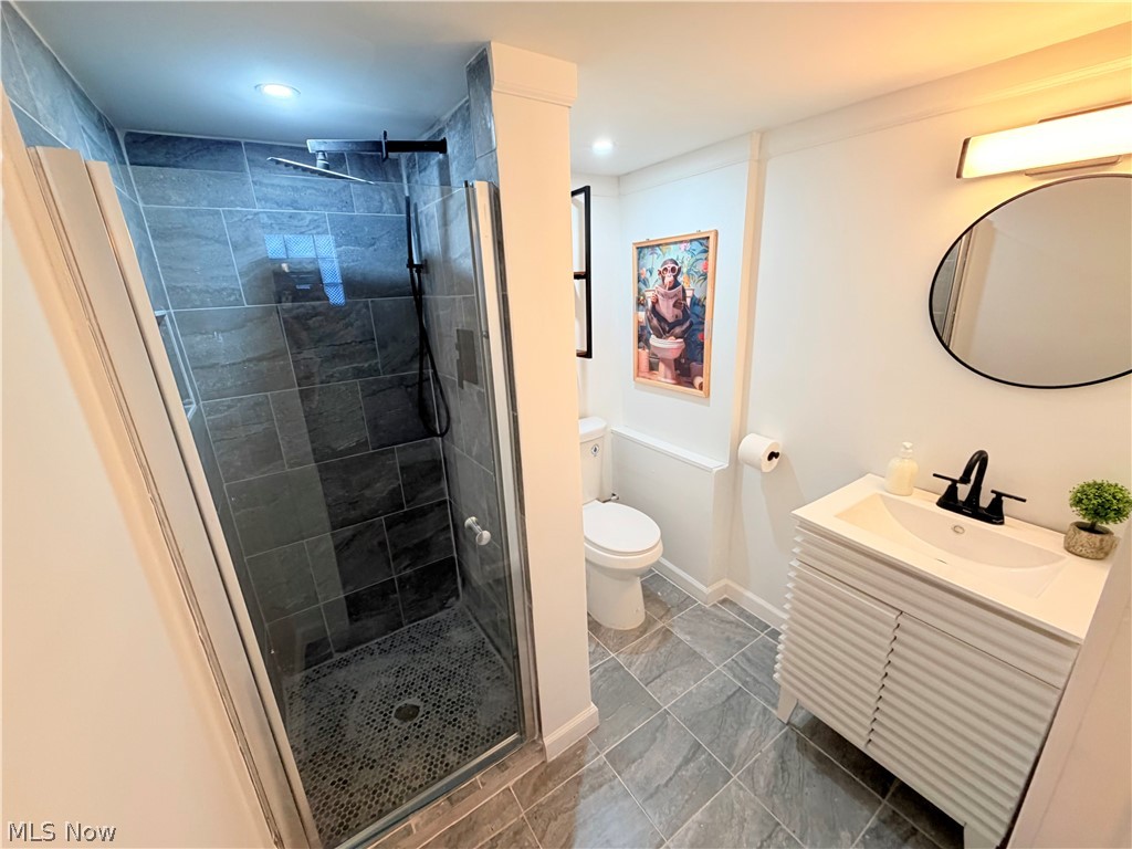 963 Warren Avenue Niles OH 44446