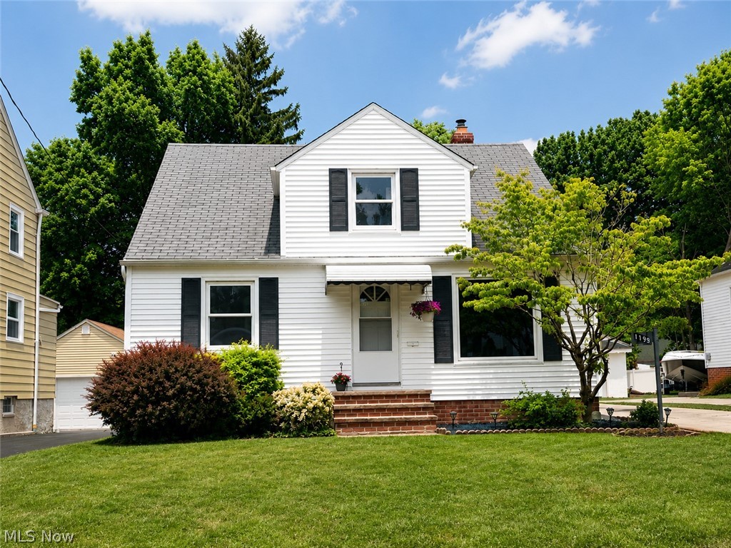 1199 Mayfield Ridge Road Mayfield Heights OH 44124