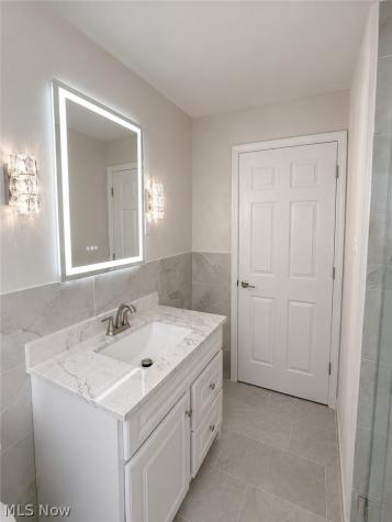 1199 Mayfield Ridge Road Cleveland OH 44124