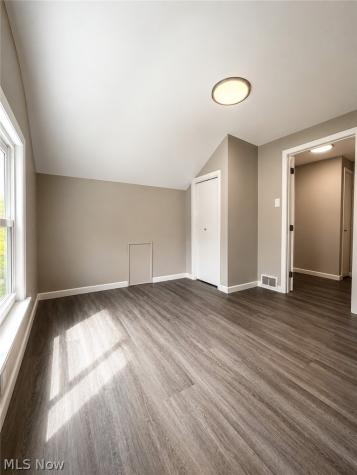 1199 Mayfield Ridge Road Cleveland OH 44124