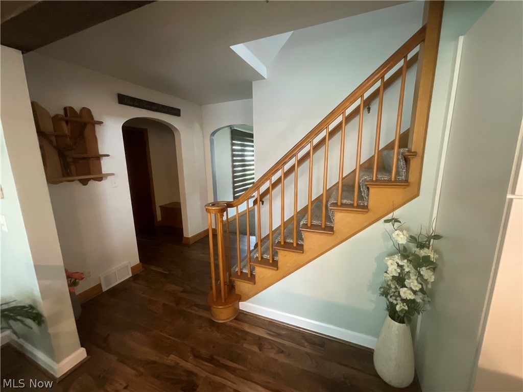 504 2nd Avenue SE Beach City OH 44608