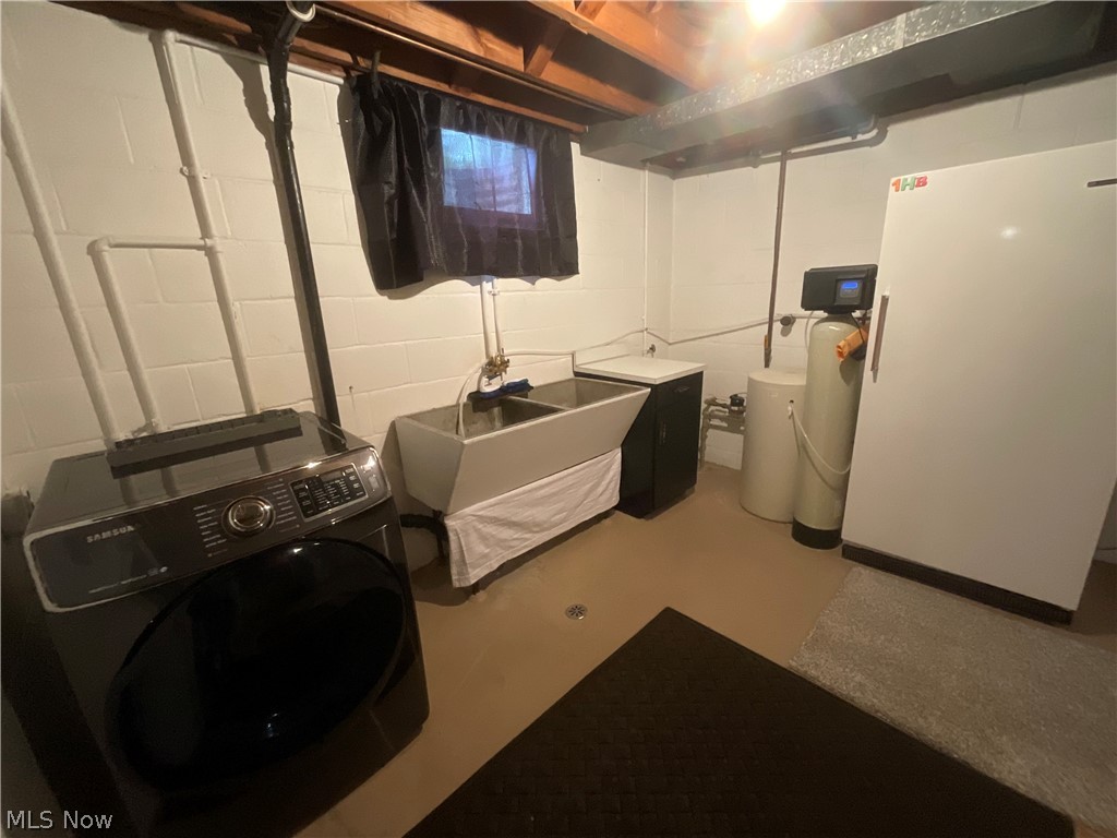 504 2nd Avenue SE Beach City OH 44608