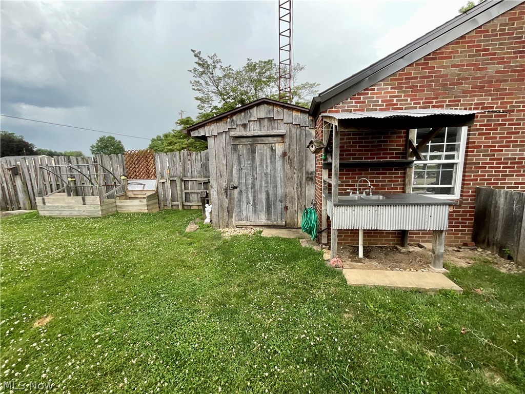 504 2nd Avenue SE Beach City OH 44608