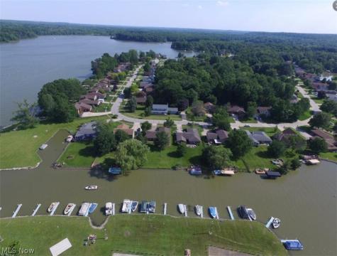 3798 Nautilus Trail Aurora OH 44202