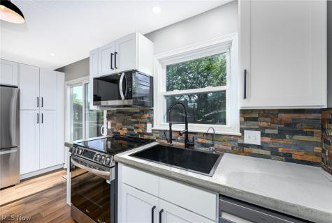 1520 Congress Lake Road Mogadore OH 44260